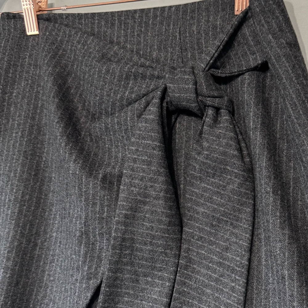 Wilfred Aritzia Womens 6 Pinstripe Skirt Charcoal Cashmere Wool Academia Preppy - Picture 3 of 7